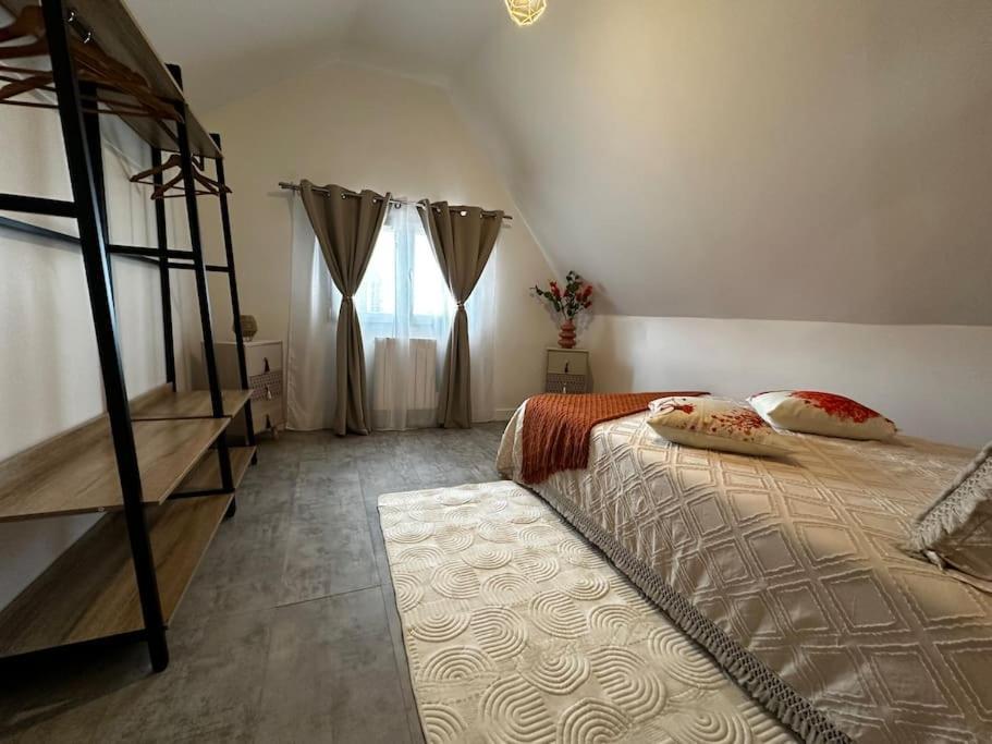 Apartament Charme, Poutres Et Elegance Chartres Zewnętrze zdjęcie